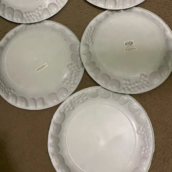 Vintage Set Of 9 Melamine 15”x15”Festive Holiday Large Round Serving 3D Platters - Picture 8 of 15